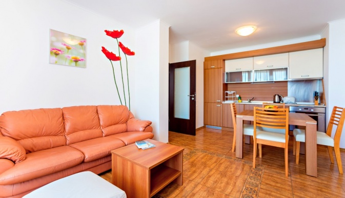 MIRAGE_APARTHOTEL_NESSEBAR_BULGARIA_AIR_TOUR_TRAVEL